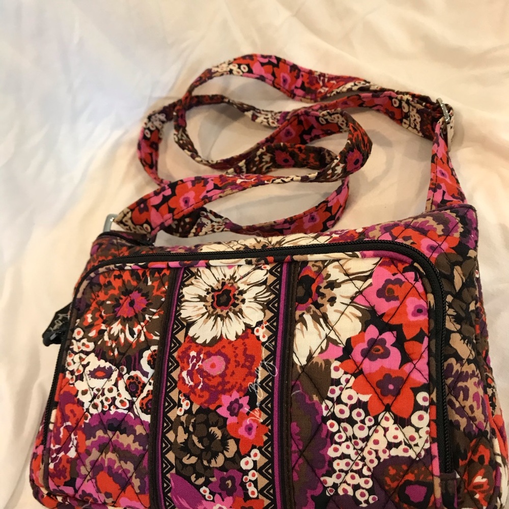 LIKE NEW Vera Bradley